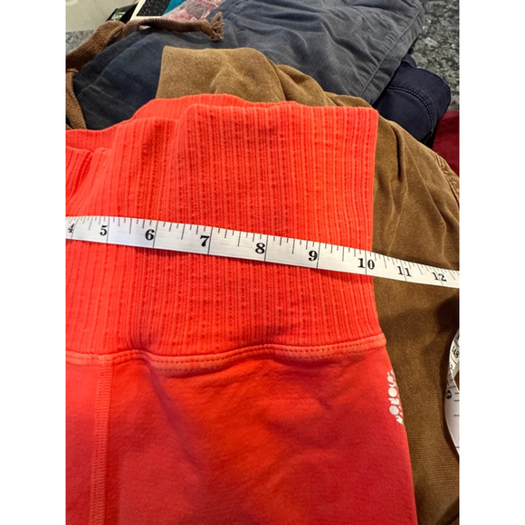 FREE PEOPLE MOVEMENT GOOD KARMA LEGGING RED APPLE xs - Picture 8 of 9